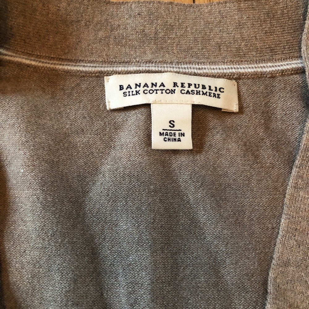 Banana Republic v-neck sweater - Picture 3 of 4